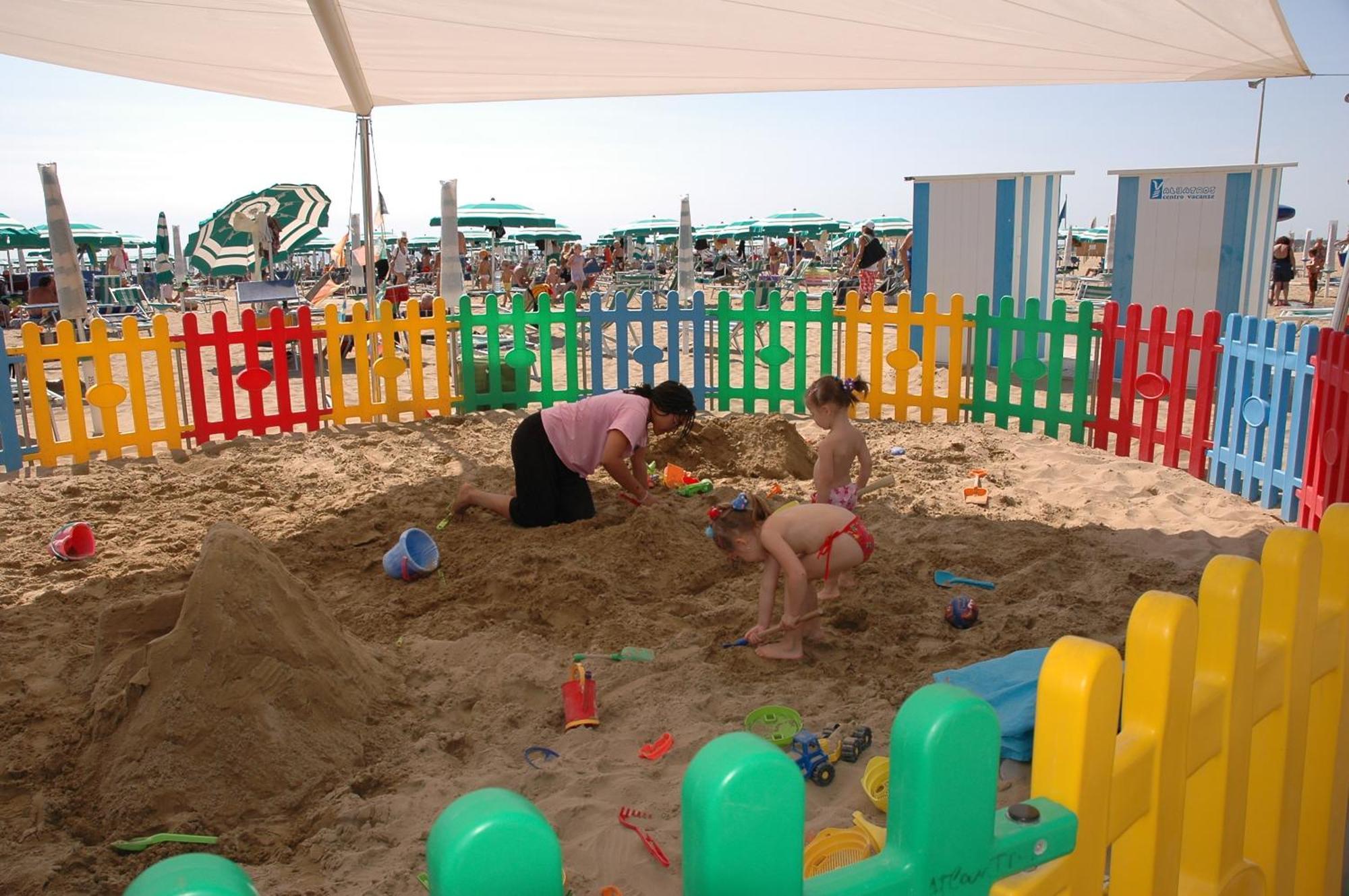 Villaggio Los Nidos Lignano Sabbiadoro Esterno foto