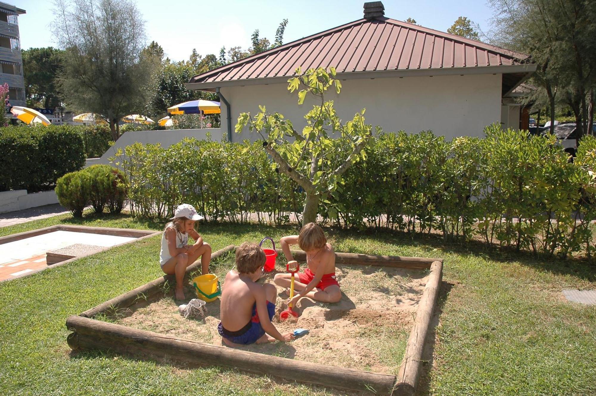 Villaggio Los Nidos Lignano Sabbiadoro Esterno foto